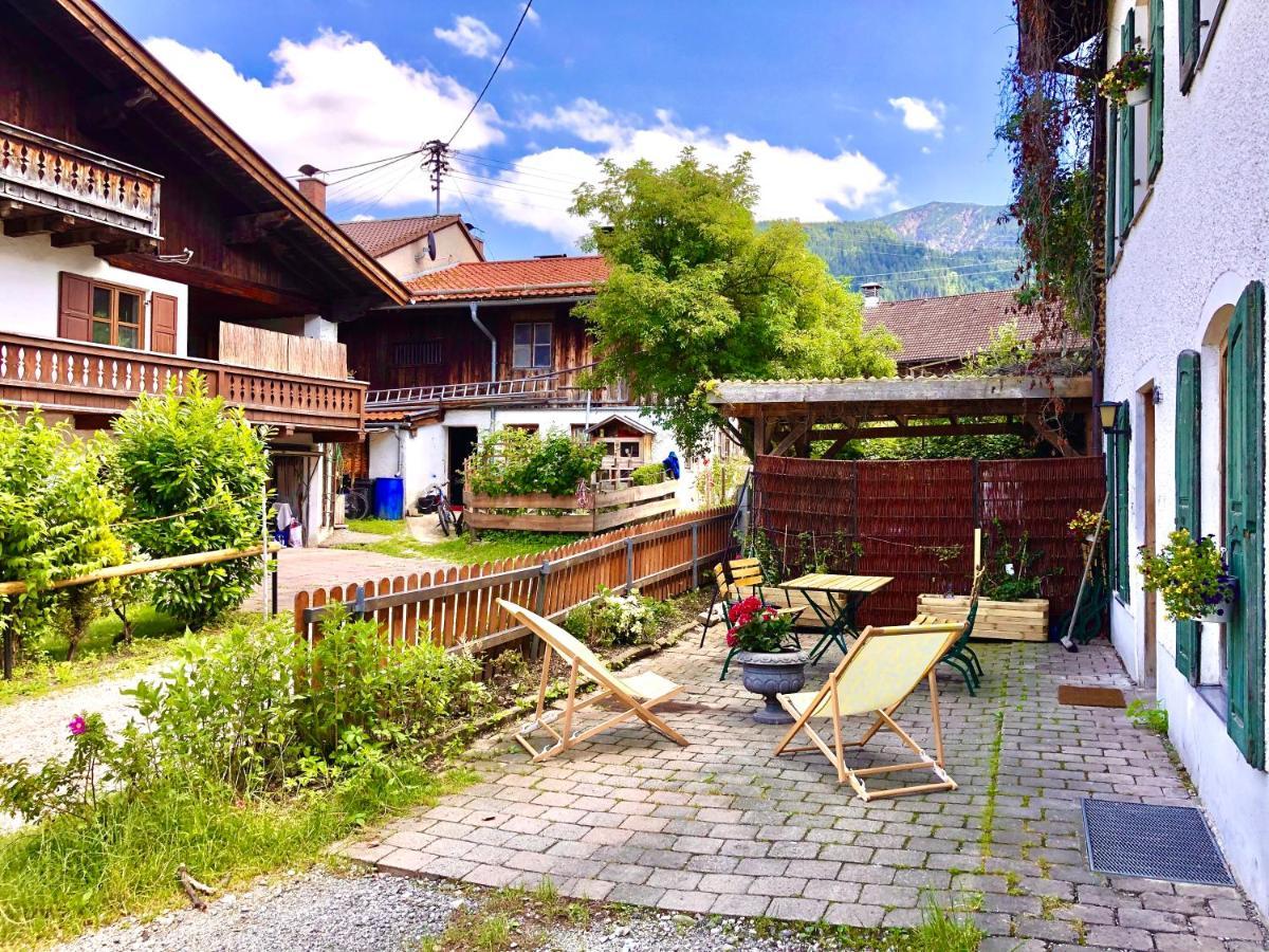 Im Herzen Von Ohlstadt Und Am Fusse Des Heimgartens Esterno foto
